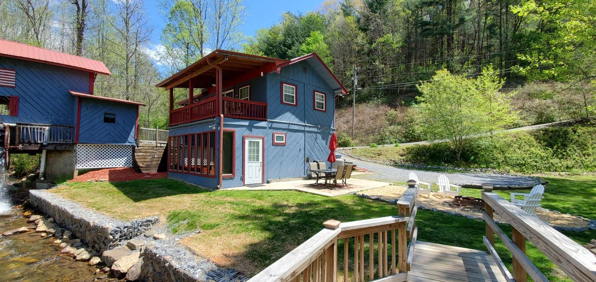 Waterwheel Cabin By The Creek Murphy Exteriér fotografie